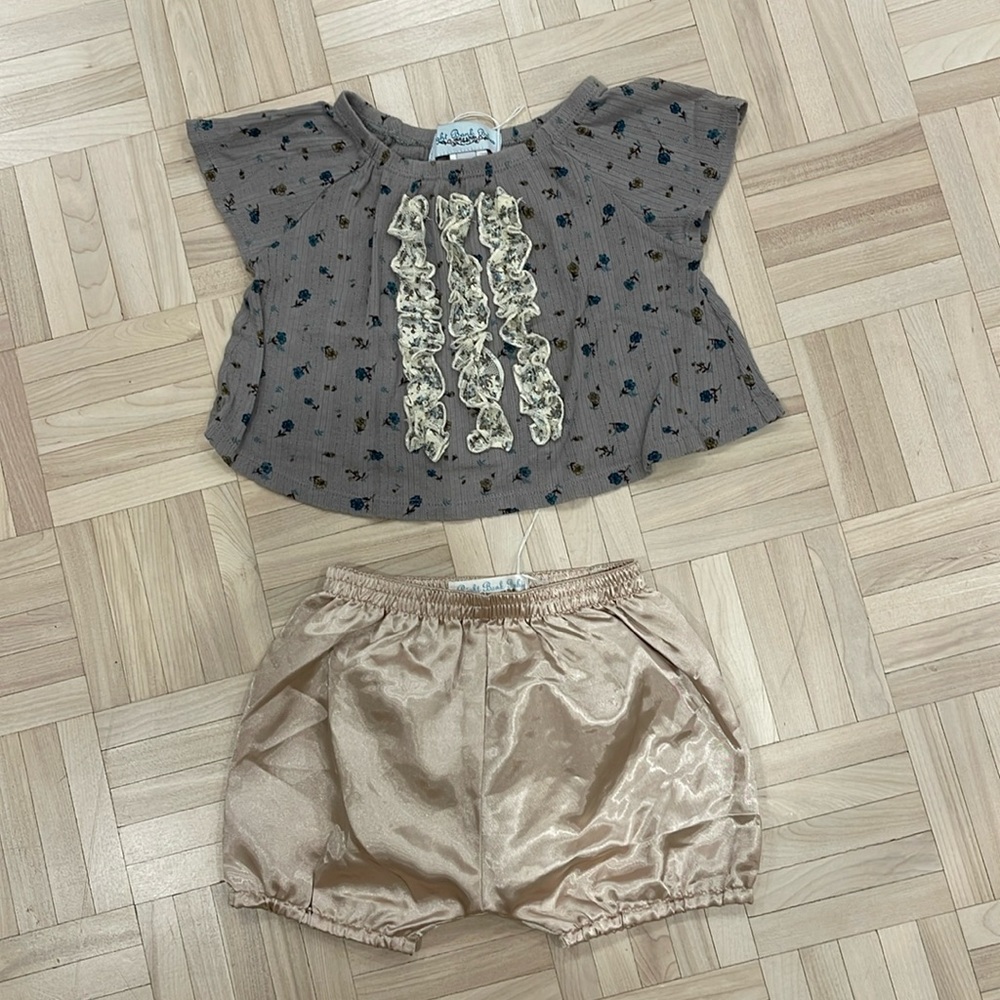 2 piece ruffled outfit